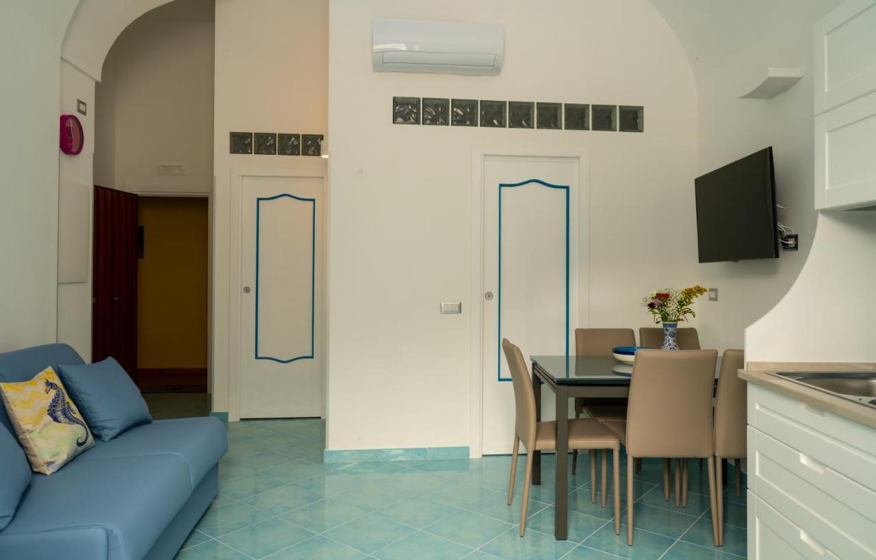 Grecale - Amazing Apartment With Patio And Sea View Maiori Bagian luar foto